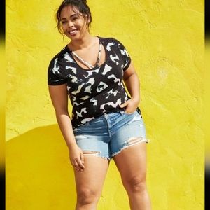 💥Torrid Black Tie Dye Strappy Top